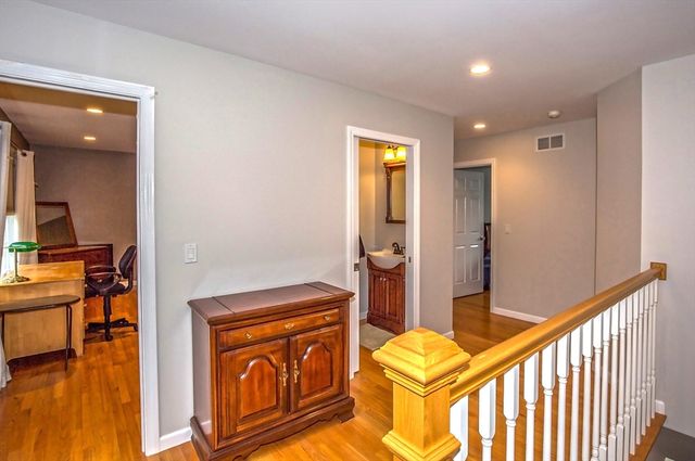 54 West Shore Dr, Enfield, CT 06082