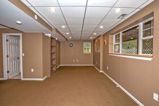 54 West Shore Dr, Enfield, CT 06082