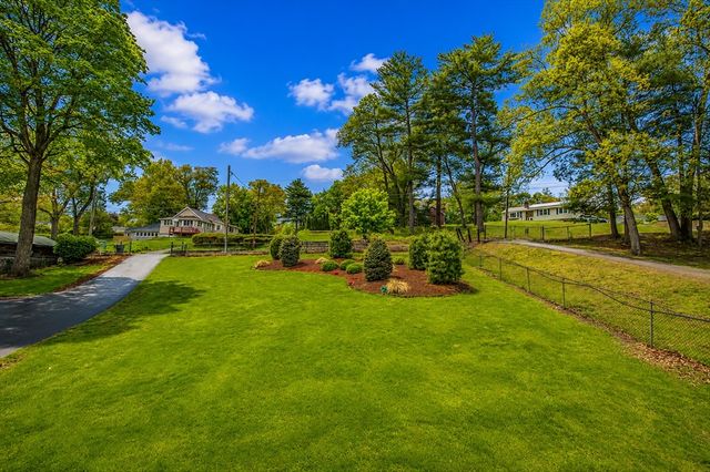 54 West Shore Dr, Enfield, CT 06082