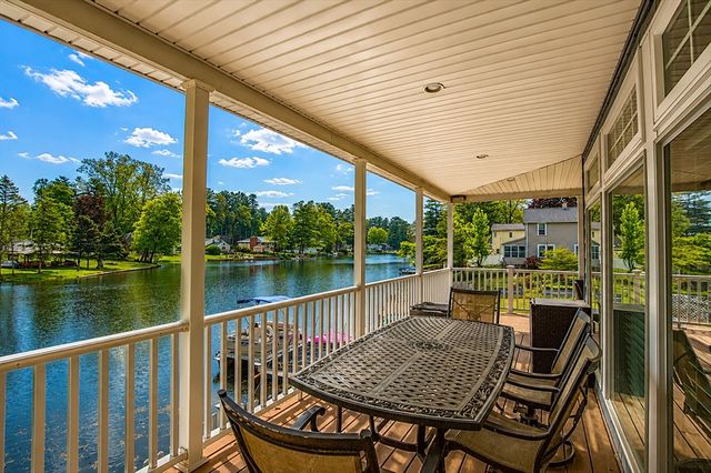 54 West Shore Dr, Enfield, CT 06082
