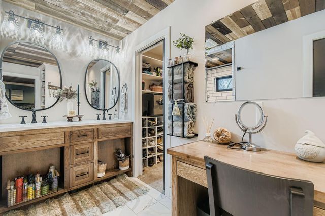 888 Dakota Avenue, Orono, MN 55356