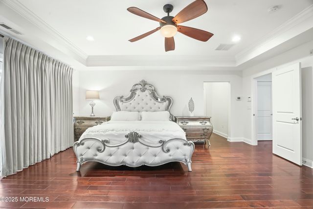 21 Ocean Terrace, Long Branch, NJ 07740