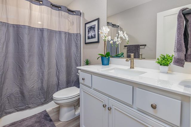 2906 School House Ln, Lincoln, CA 95648