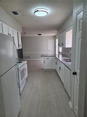 6980 William Way E, Eight Mile, AL 36613