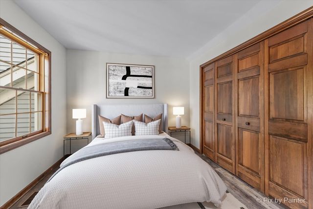 816 Derby Course, St. Charles, IL 60174