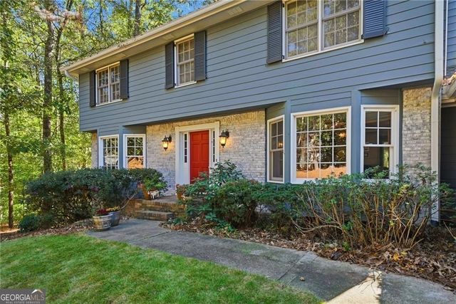 1050 Lakemont Trace, Roswell, GA 30075