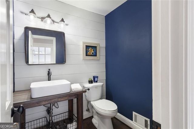 1050 Lakemont Trace, Roswell, GA 30075