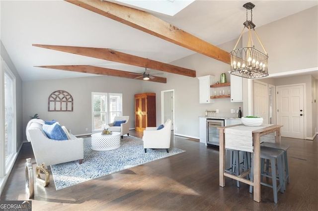 1050 Lakemont Trace, Roswell, GA 30075