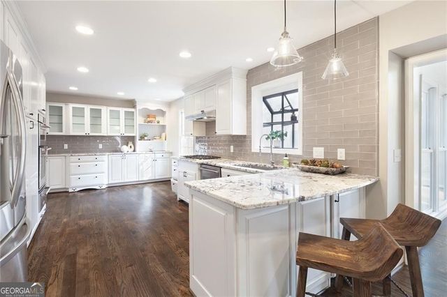 1050 Lakemont Trace, Roswell, GA 30075