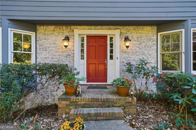 1050 Lakemont Trace, Roswell, GA 30075