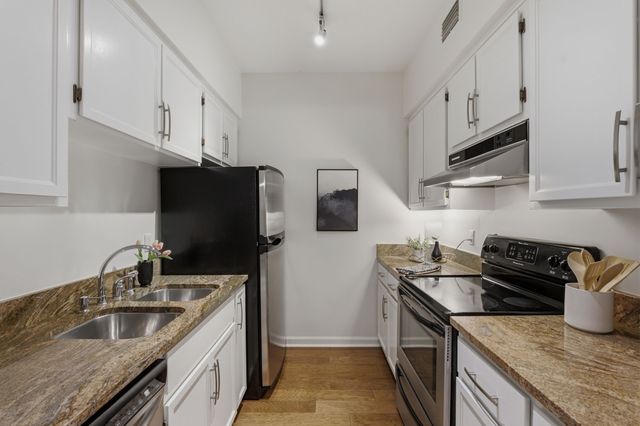 401 Sloan Rd, Nashville, TN 37209