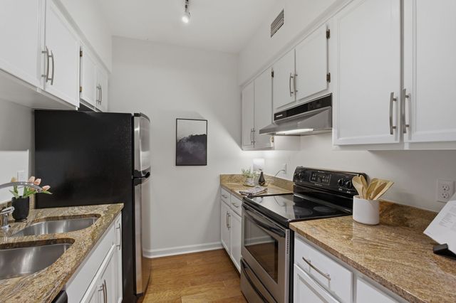 401 Sloan Rd, Nashville, TN 37209