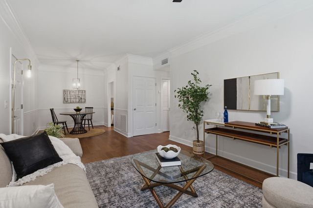 401 Sloan Rd, Nashville, TN 37209