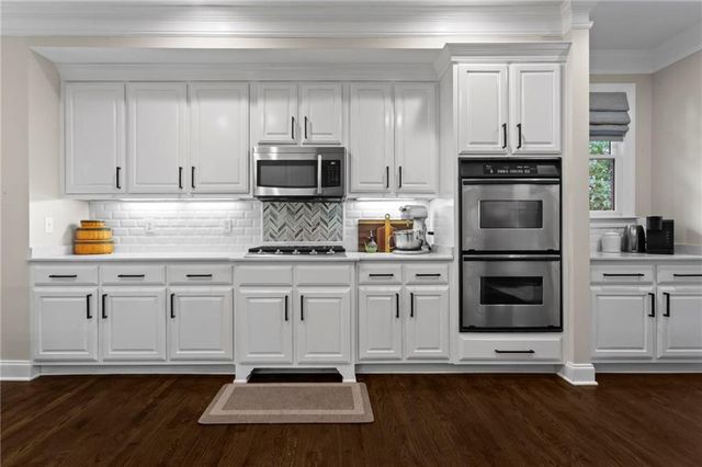 2602 Long Pointe, Roswell, GA 30076