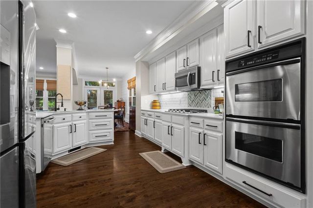 2602 Long Pointe, Roswell, GA 30076