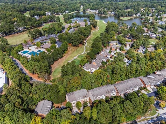 2602 Long Pointe, Roswell, GA 30076