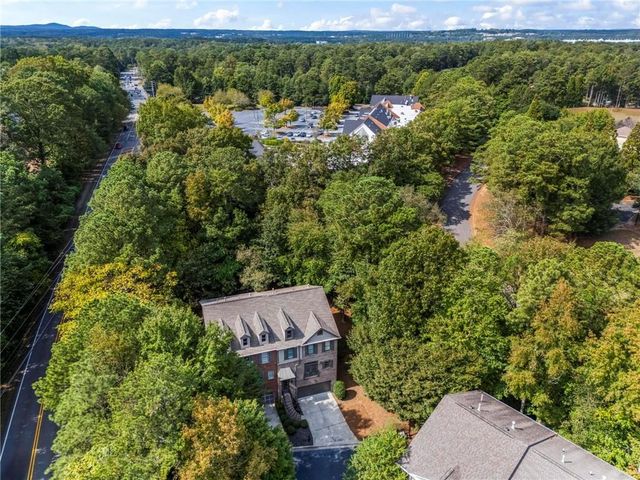 2602 Long Pointe, Roswell, GA 30076