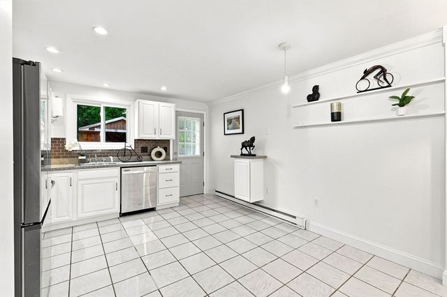 10 Freeman St 2, North Attleboro, MA 02763