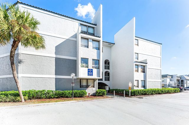 1820 N Congress Avenue 304, West Palm Beach, FL 33401