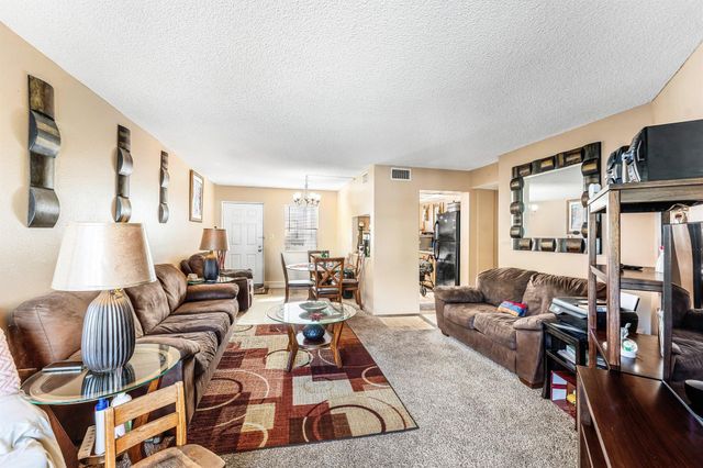 1820 N Congress Avenue 304, West Palm Beach, FL 33401