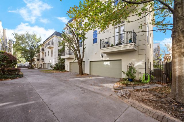 2611 Commonwealth Street, Houston, TX 77006