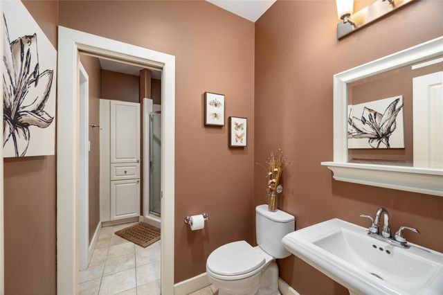 2611 Commonwealth Street, Houston, TX 77006