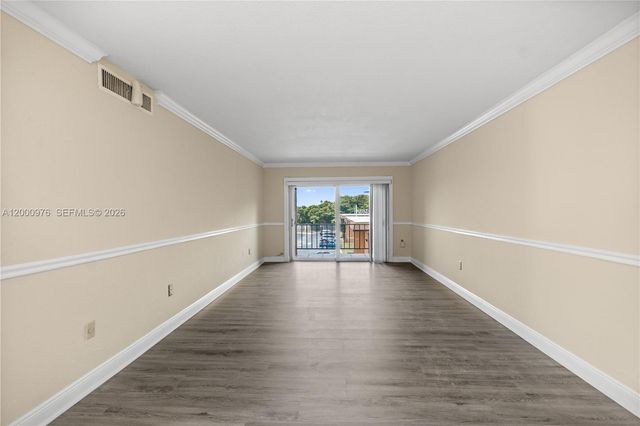 9441 SW 76th St V32, Miami, FL 33173