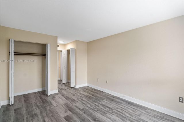 9441 SW 76th St V32, Miami, FL 33173