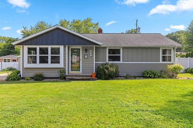 424 MEMORY COURT, Green Bay, WI 54301