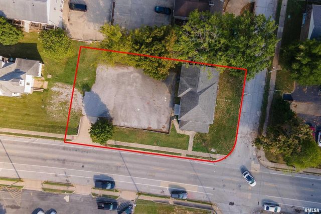 609 S Poplar Street, Carbondale, IL 62901