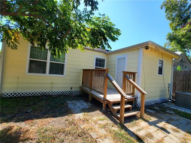 2806 Topeka St, Corpus Christi, TX 78404