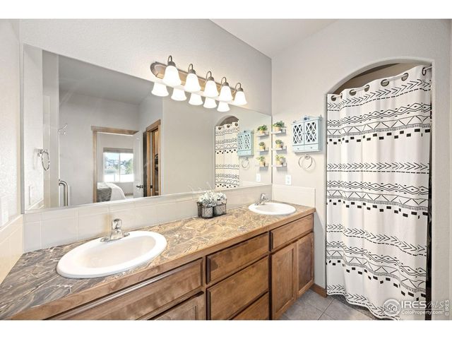 4460 Carlyle Ln, Wellington, CO 80549