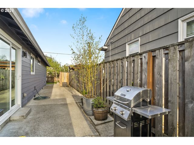 4710 Se 63RD Ave, Portland, OR 97206