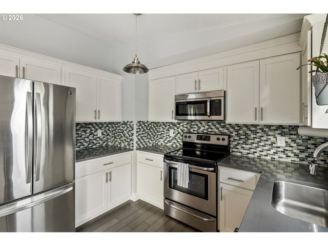 4710 Se 63RD Ave, Portland, OR 97206