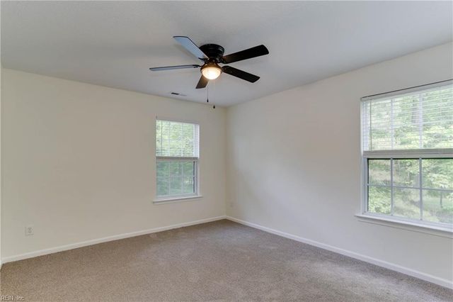106 Robin Hood DR, Yorktown, VA 23693