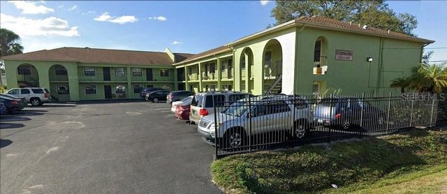 4416 N CLARK AVENUE 4, Tampa, FL 33614