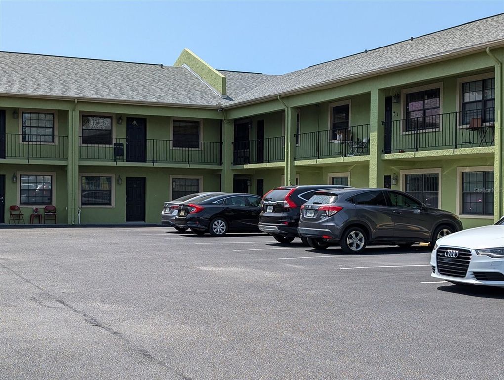 4416 N CLARK AVENUE 4, Tampa, FL 33614