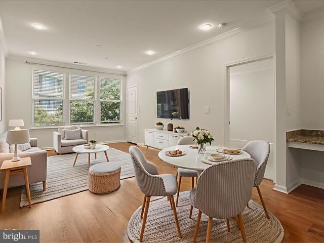 12000 MARKET ST #324, Reston, VA 20190