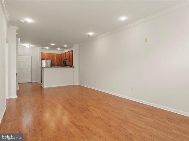 12000 MARKET ST #324, Reston, VA 20190