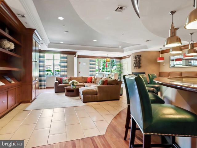 12000 MARKET ST #324, Reston, VA 20190