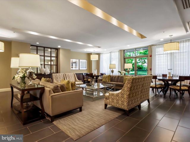 12000 MARKET ST #324, Reston, VA 20190