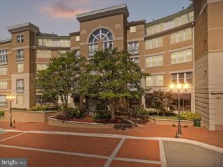12000 MARKET ST #324, Reston, VA 20190