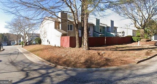 1021 Thornwood Ln, Stone Mountain, GA 30083