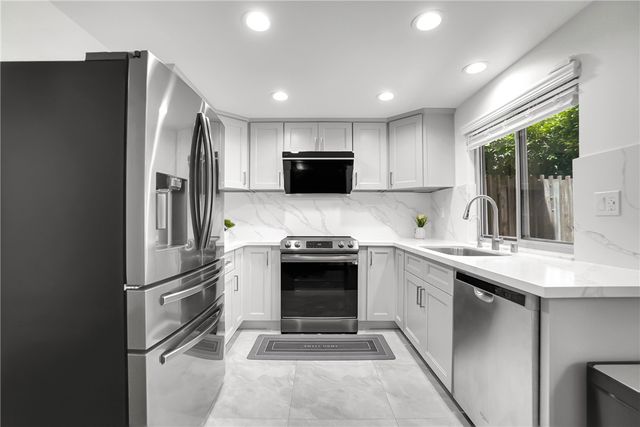 1025 Holly Avenue 9, Arcadia, CA 91007