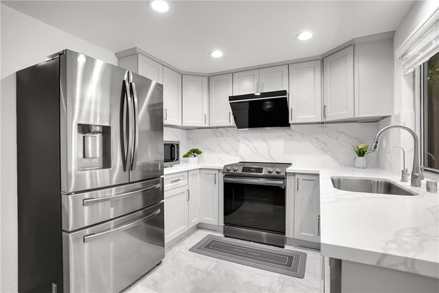 1025 Holly Avenue 9, Arcadia, CA 91007