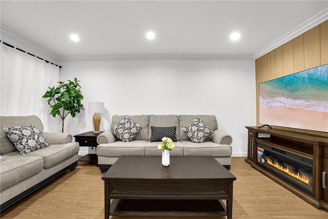 1025 Holly Avenue 9, Arcadia, CA 91007