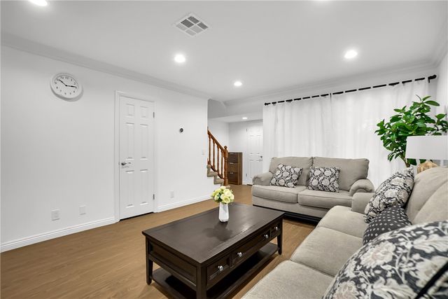 1025 Holly Avenue 9, Arcadia, CA 91007