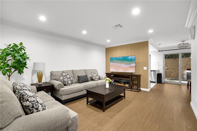 1025 Holly Avenue 9, Arcadia, CA 91007