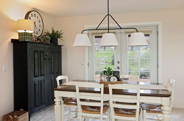 8201 Olympic View Lane, Clinton, WA 98236