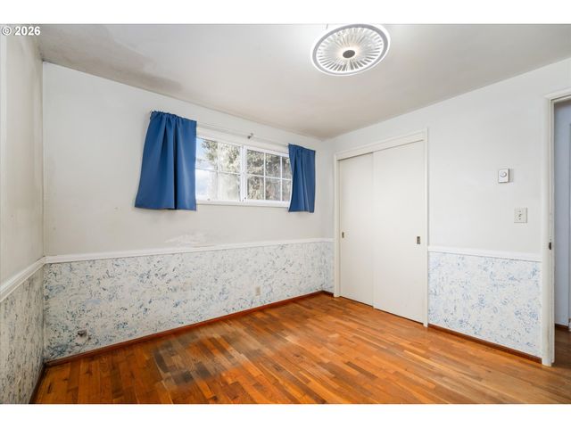 1755 BRENTWOOD Ave, Eugene, OR 97401